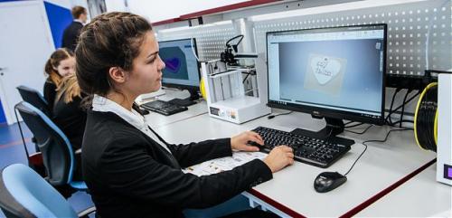 Цифровая образовательная среда создана в 101 школе Самарской области