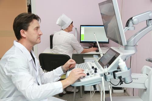 Ведущие онкологи региона обследовали жителей Лебедянского района