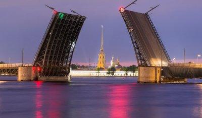 Актуальная информация о мостах Петербурга в мобильном приложении
