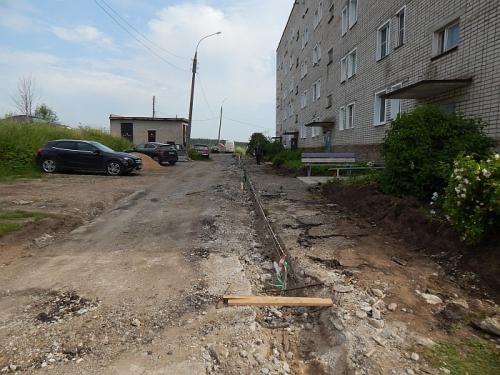 В Омутнинске продолжаются ремонты дворовых территорий
