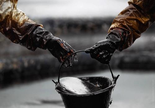 Цена на нефть WTI впервые в истории стала отрицательной
