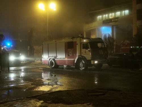 В Волгограде горит оздоровительный комплекс Петровский ВИДЕО