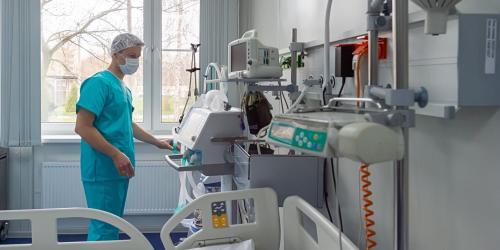 Более 400 пациентов были госпитализированы в медцентр МГУ за время пандемии коронавируса