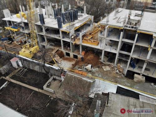 Одесские чиновники хотят снести строящийся дом, в котором уже продаются квартиры