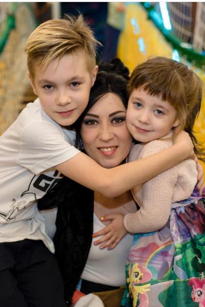 Дария Воскобоева разрывалась между работой и детьми