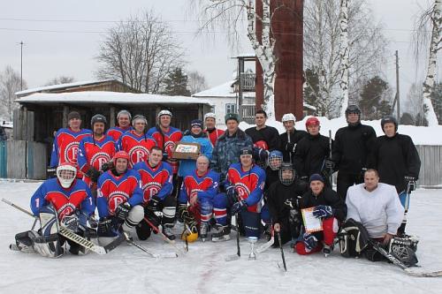 В Котчихе прошел хоккейный турнир памяти Ильи Гудина