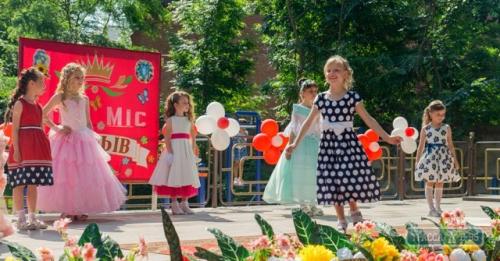 В райцентре Одесской области прошел конкурс талантов и красоты «Мини-мисс 2019» (фоторепортаж)